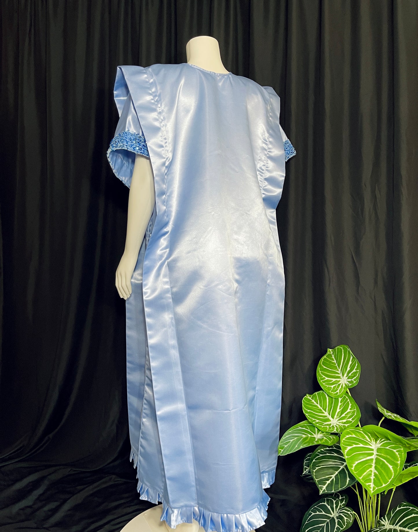 Rich Aunty Vibes Boubou Kaftan: Pleated Hem Design